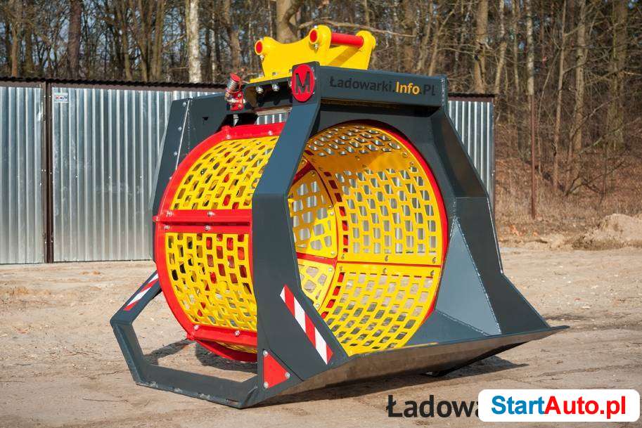 Przesiewacz – łyżka przesiewająca – napęd hydrauliczny