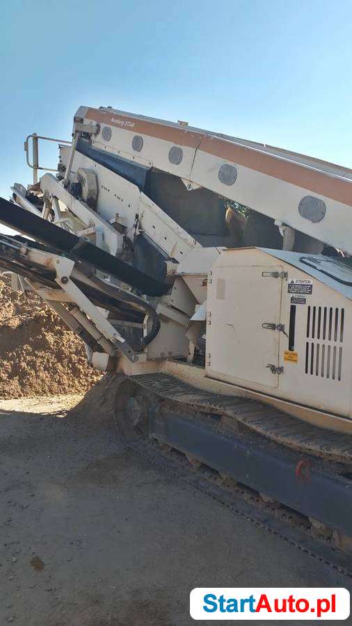 Przesiewacz mobilny Metso Nordberg ST348 na gąsienicach