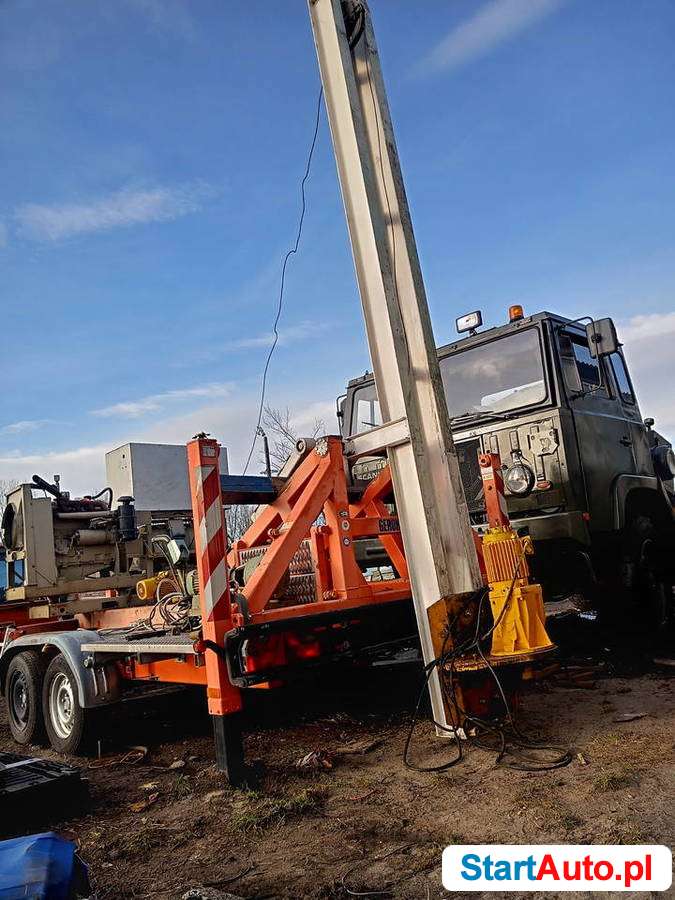 Przyczepa Wiertnica Wiertnia do Studni