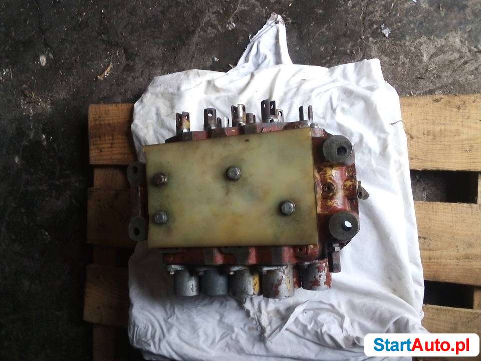 rozdzielacz koparki waryński