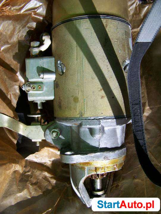 Rozrusznik silnika rozruchowego spycharki T-130,T-170,T-100