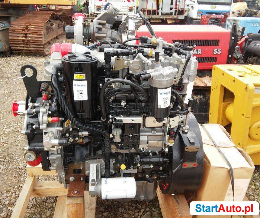 Silnik Perkins 4 cyl. 1204E-E44TA 4.40 70kW 95 KM Nieużywany