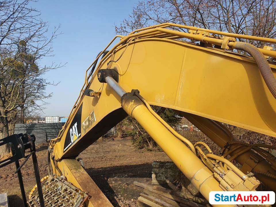 Siłownik ramienia koparka gąsienicowa CAT 324 D LN