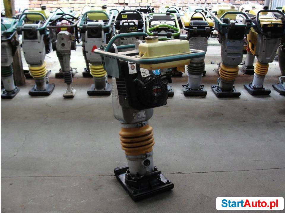 Skoczek Stopa Ubijak AMMANN AVS 68-4 2007 NR.368 WROCŁAW