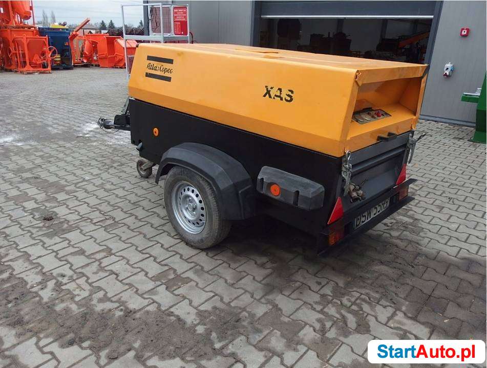 Sprężarka śruba, kompresor ATLAS Copco XAS 67 3,8 m3/min.