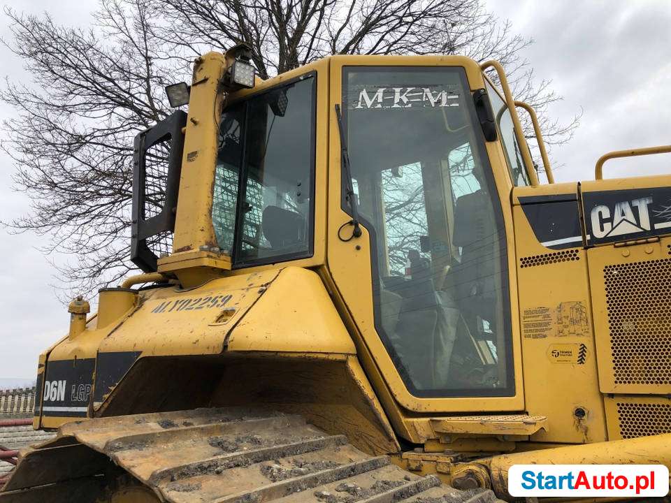 Spychacz gąsienicowy Cat D6N LGP