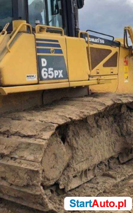 Spycharka KOMATSU D65PX16 z roku 2011 Spychacz budowlany
