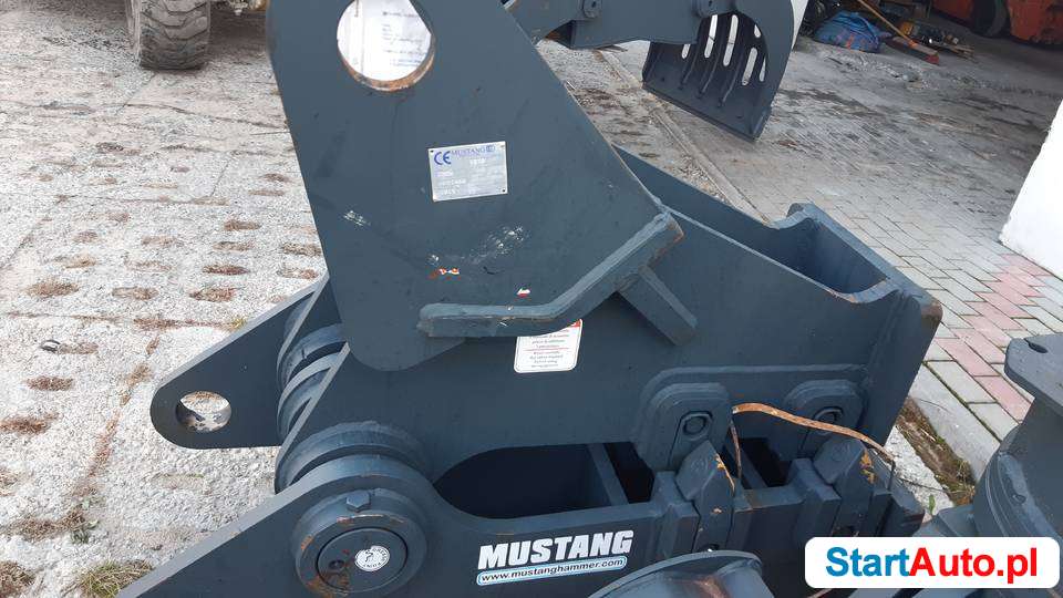 Szczęka wyburzeniowa FM 20 Mustang