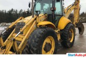 Ta maszyna NEW HOLLAND jest z 2004 roku