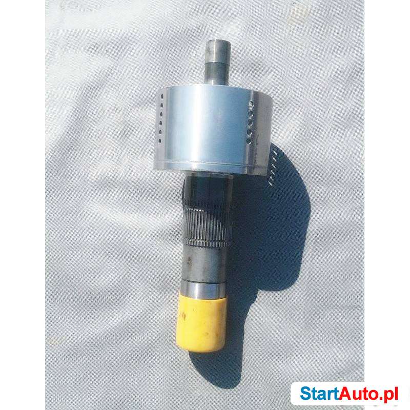 Wał do skrzyni biegów CNH 85823851 Case 305729A1