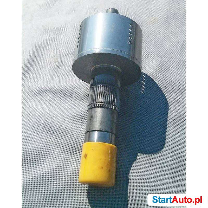 Wał do skrzyni biegów CNH 85823851 Case 305729A1