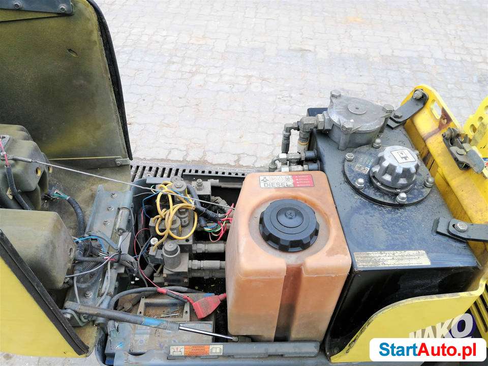 Walec dwubębnowy Wacker Neuson RT 82 SC2