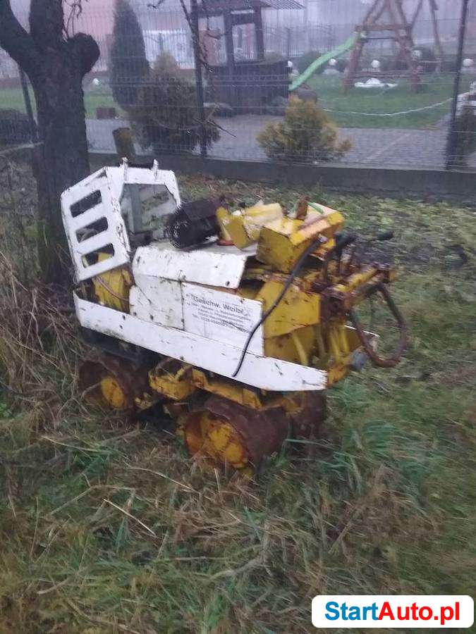 Walec kołowy RAMMAX RW 700 waga 700kg diesel