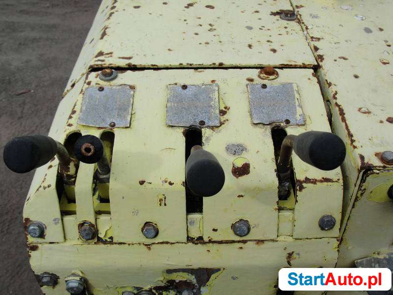 Walec okołkowany RAMMAX RW 1403-E 1360 kg bomag NR.177