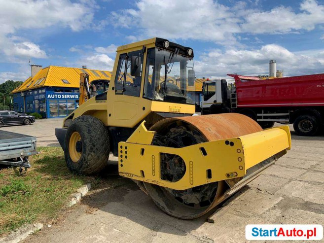 Walec stal guma Bomag BW213 DH-4