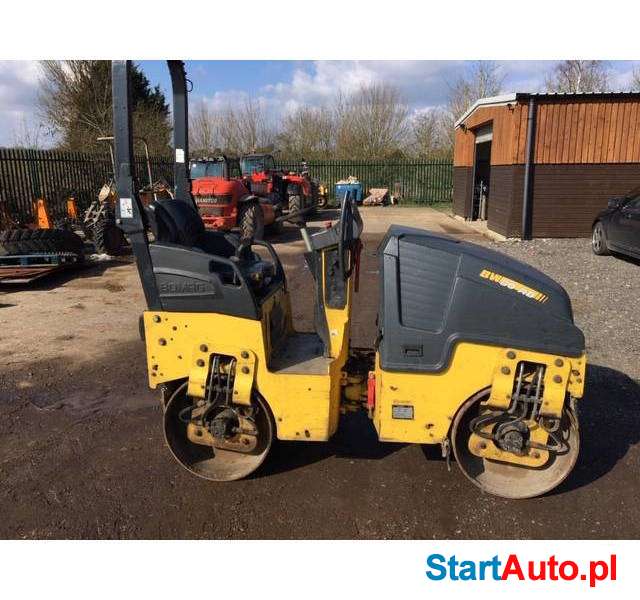 Walec tandemowy Bomag BW 80 AD-5 – wibracja, zraszanie