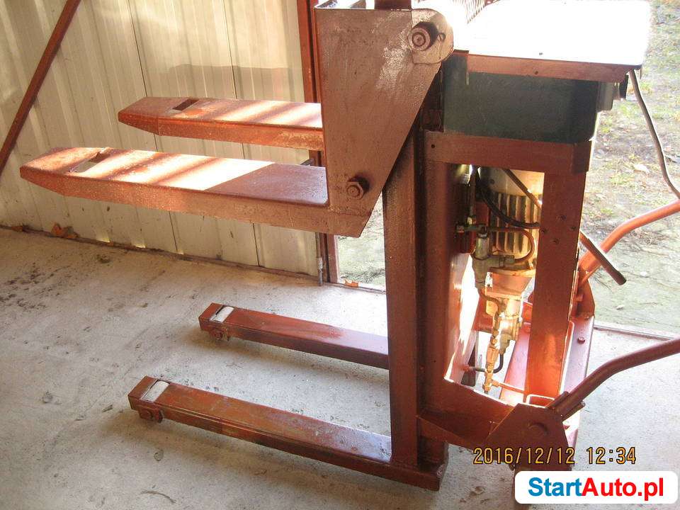 Wózek podnośnikowy elektryczny