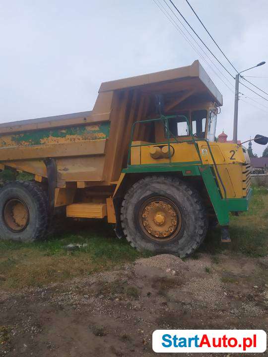 Wozidło technologiczne Biełaz 7547