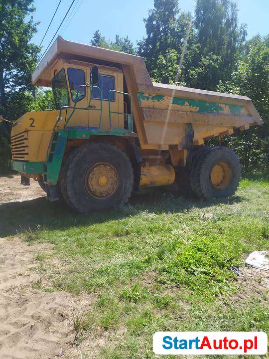 Wozidło technologiczne Biełaz 7547