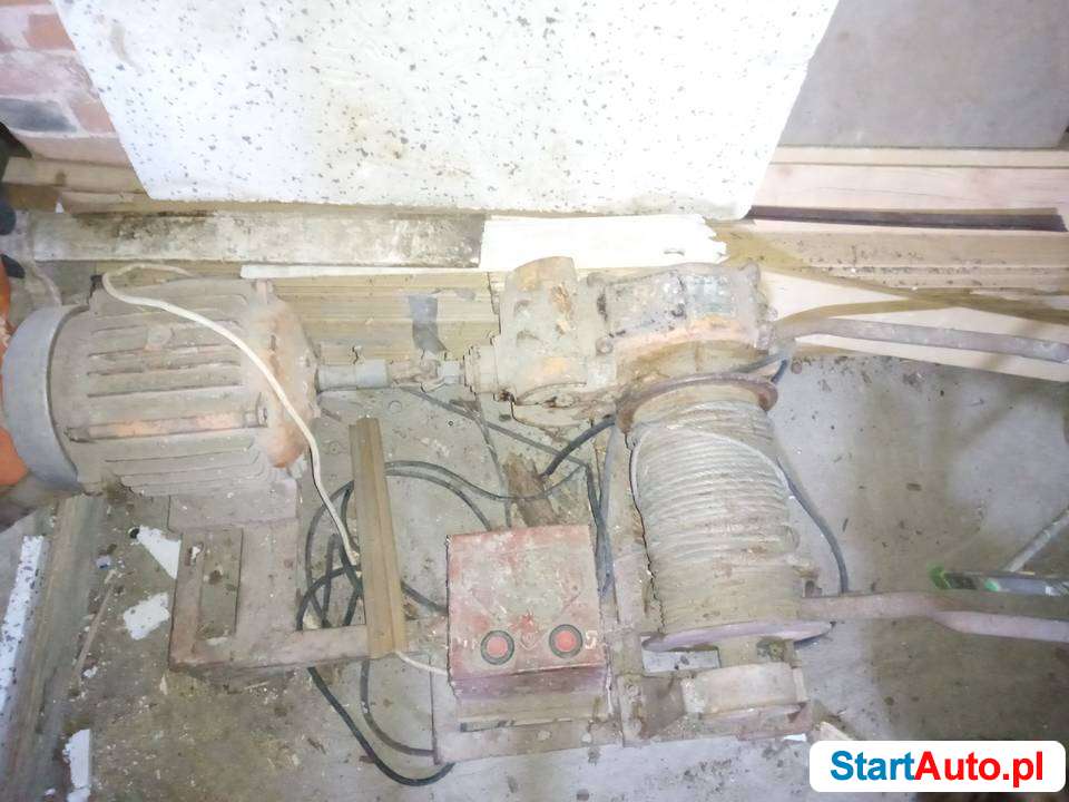 Wyciągarka z silnikiem 11 kw i przekładnia