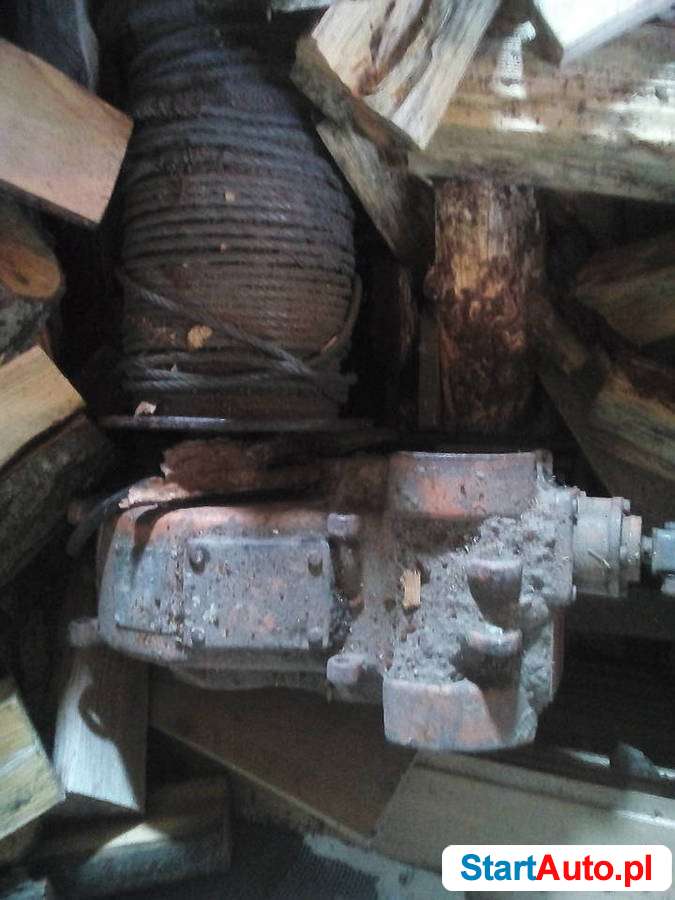 Wyciągarka z silnikiem 11 kw i przekładnia