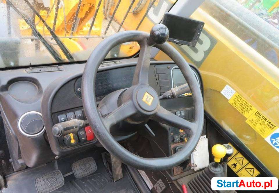 WYNAJEM JCB Ładowarka JCB 535-95