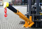 Wysięgnik z hakiem WH-3 [4m] na widły wózka udźwig 3000kg