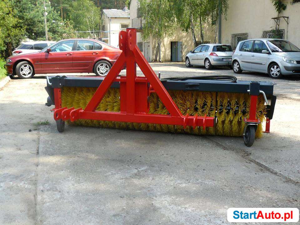 Zamiatarka szczotkowa ZE120 o szerokości roboczej 1200mm