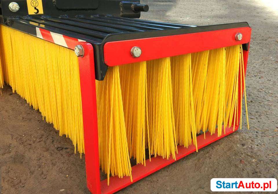Zamiatarka szczotkowa ZL150 na widły wózka koparko ładowarki