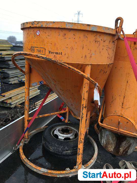 Zbiornik do betonu 750l spust boczy EICHINGER 2016