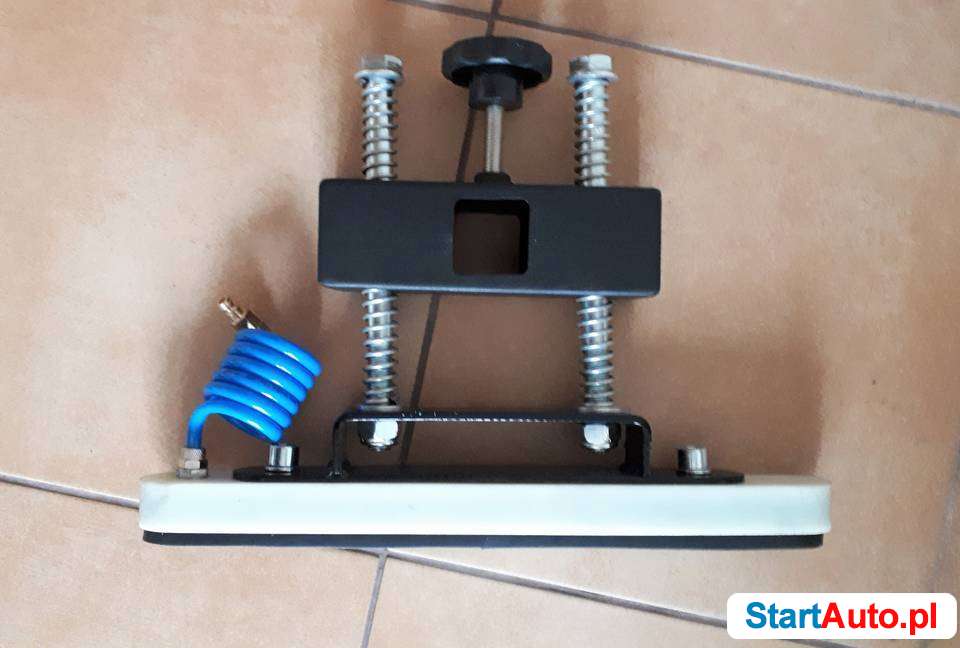 Zestaw przyssawek do blachy z wymienną pianką