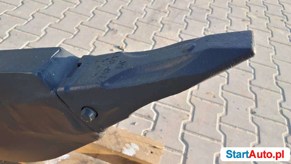 Zrywak ząb karczownik do koparki sworzeń 60-90mm