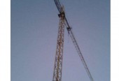 Żuaw wieżowy, Dźwig Liebherr 90 LD