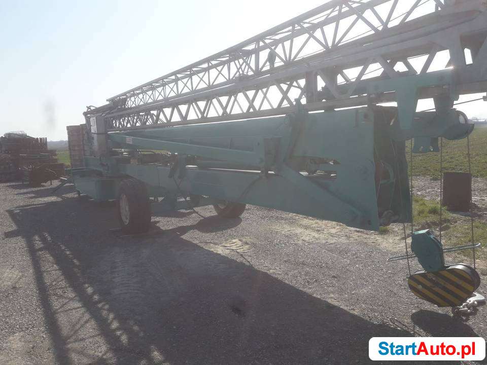 Żuraw Cattaneo CM 82 1999