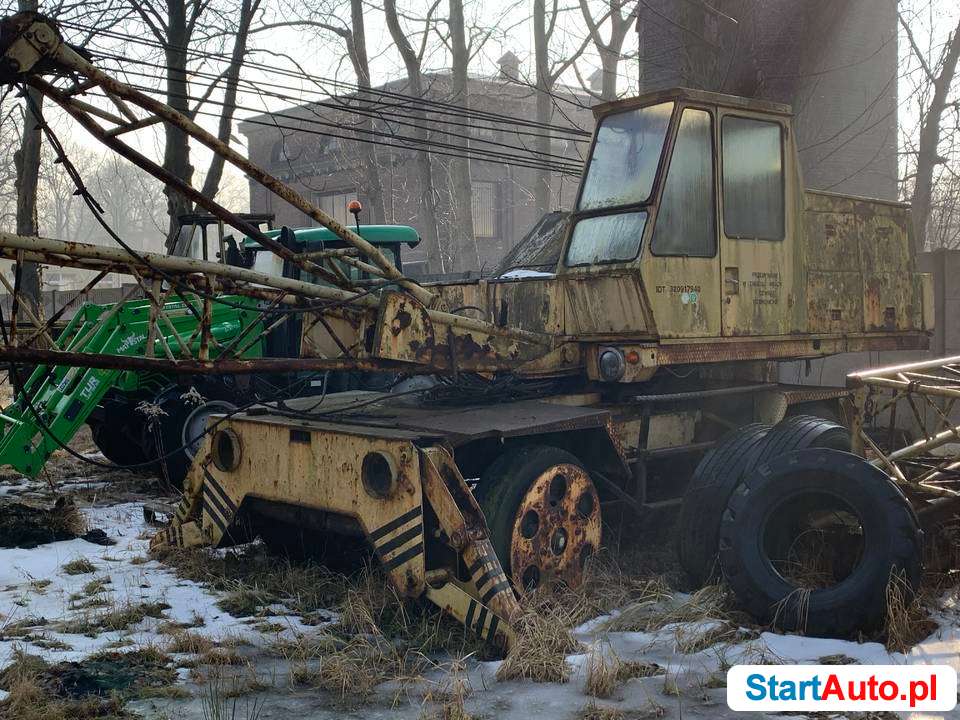 Żuraw samojezdny kołowy Polan ŻK-162