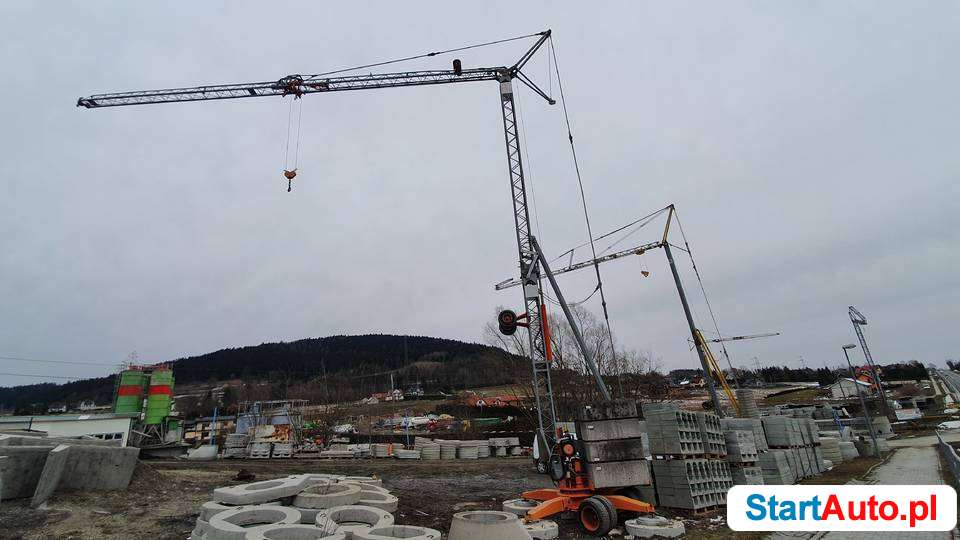 Żuraw szybkomotujący hydrauliczny GRU BENEDINI waga 2650kg