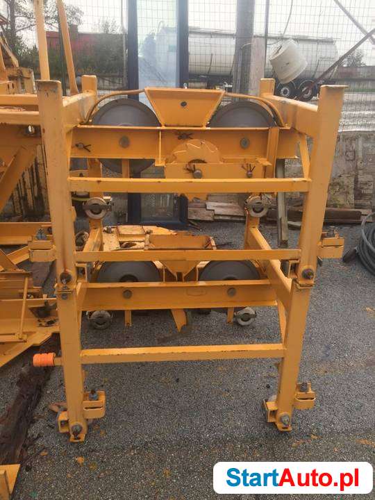 Żuraw wieżowy górno obrotowy Potain MCT88