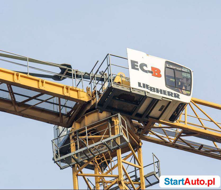 Żuraw Wieżowy Liebherr 110 EC-B z 2007r
